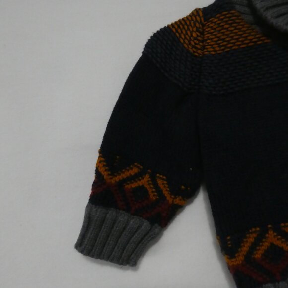 MEXX | 12-18 months | Toddler Geometric Pattern Button-Up Cardigan - Picture 3 of 14